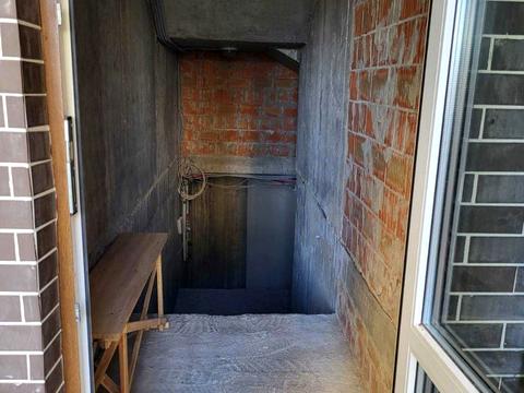 комерційна за адресою Західна вул., 14