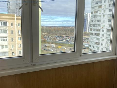 квартира за адресою Милославська вул., 19-А