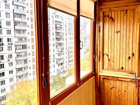 квартира за адресою Зої Гайдай вул., 10