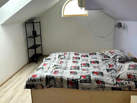 будинок за адресою Центральна