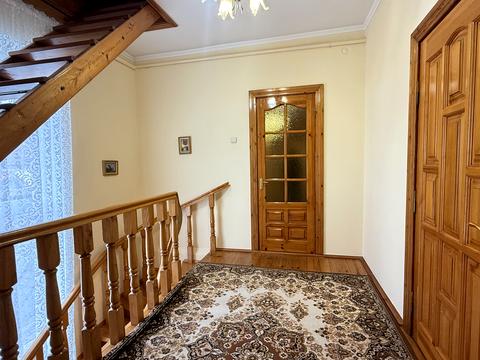 будинок за адресою Красильникова вул., 1