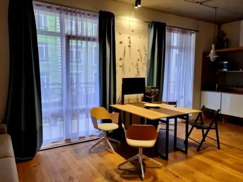 квартира за адресою Дегтярна вул., 7