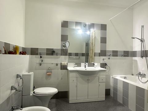 квартира по адресу Леси Украинки бульв., 30-Б