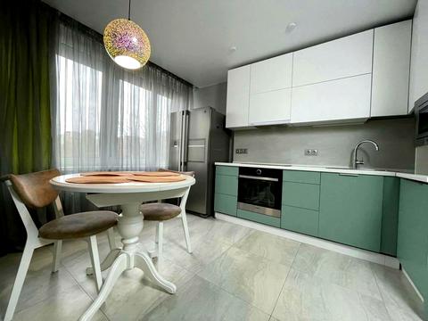 квартира за адресою Михайла Максимовича вул. (Онуфрія Трутенка), 32-Б