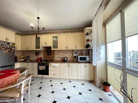 квартира за адресою Володимира Івасюка вул., 7