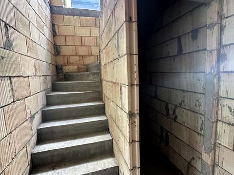 будинок за адресою с. Петропавлівська борщагівка, Леся Курбаса вул.