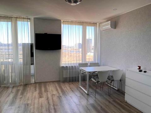 квартира за адресою Дніпровська набережна вул., 18-Б