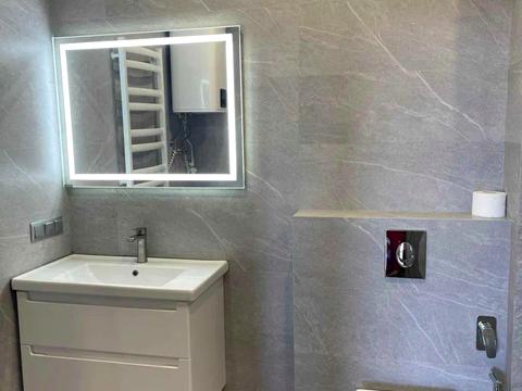 квартира за адресою Дніпровська набережна вул., 18-Б