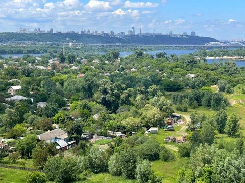 квартира за адресою Дніпровська набережна вул., 18-Б