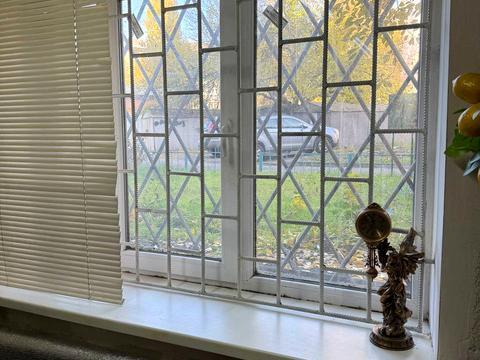 комерційна за адресою Калинова вул., 68