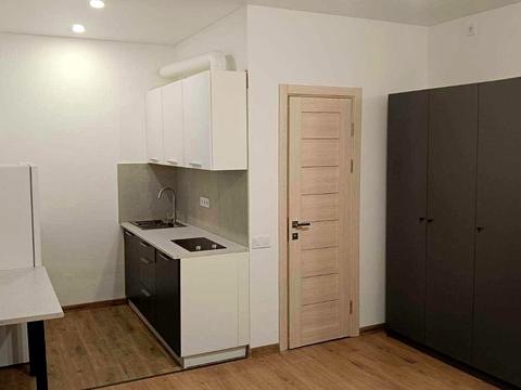 квартира за адресою Вишнева вул., 8