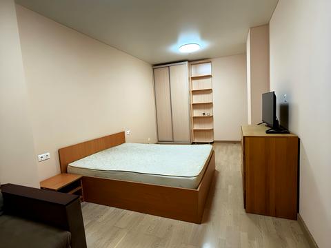 квартира за адресою Академіка Глушкова просп., 9-В