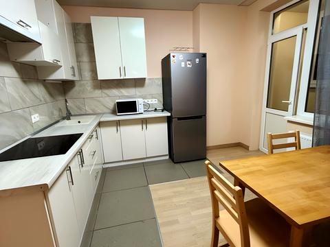 квартира за адресою Академіка Глушкова просп., 9-В