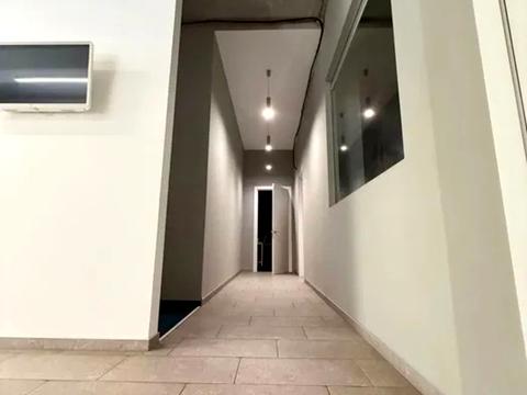 коммерческая по адресу Дмитрия Яворницкого просп. (Карла Маркса), 5