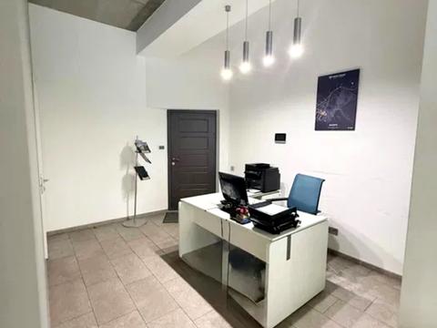 коммерческая по адресу Дмитрия Яворницкого просп. (Карла Маркса), 5