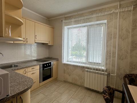 квартира за адресою Київ, Володимира Івасюка просп. (Героїв Сталінграду), 37