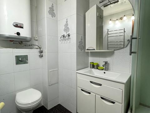 квартира за адресою Київ, Володимира Івасюка просп. (Героїв Сталінграду), 37