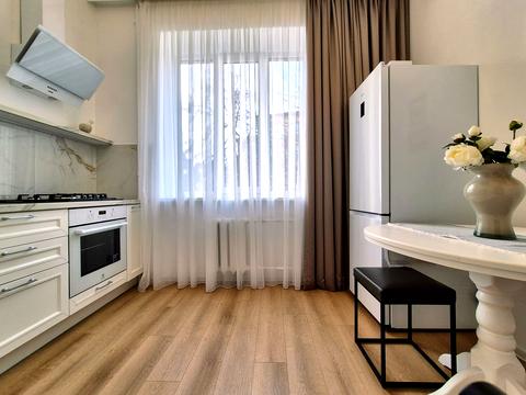 квартира за адресою Шота Руставелі вул., 26