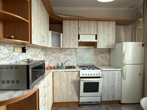 квартира за адресою Євпаторійська вул., 106