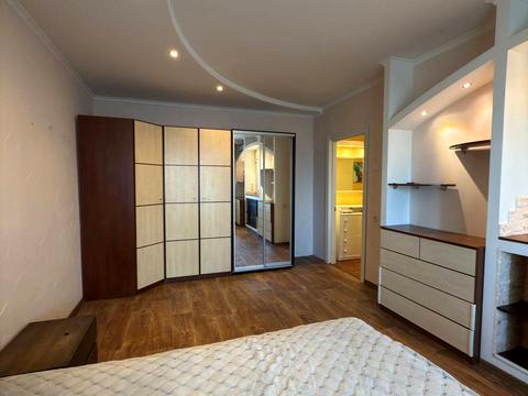 квартира за адресою Євпаторійська вул., 106