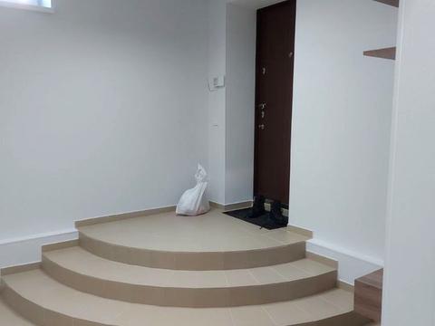 комерційна за адресою Волошкова вул., 74