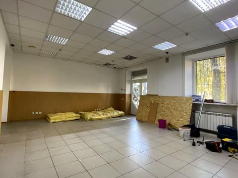 комерційна за адресою Університетський просп. (Гагаріна), 52