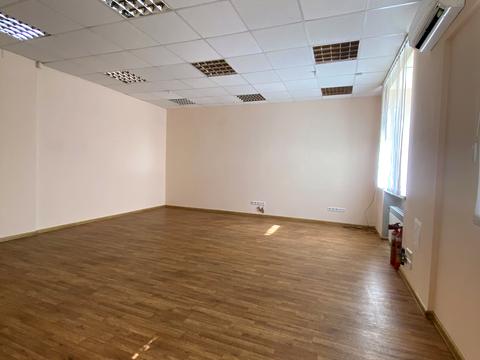 комерційна за адресою Університетський просп. (Гагаріна), 52