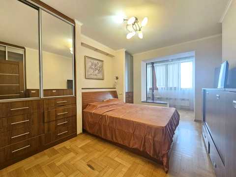 квартира по адресу Драгоманова ул., 6-А