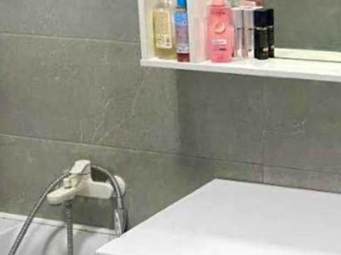 квартира по адресу Академика Глушкова просп., 9-В