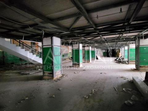 комерційна за адресою Золотоустівська вул., 23-А