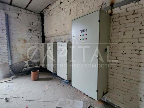 комерційна за адресою Золотоустівська вул., 23-А