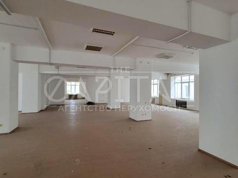 комерційна за адресою Золотоустівська вул., 23-А