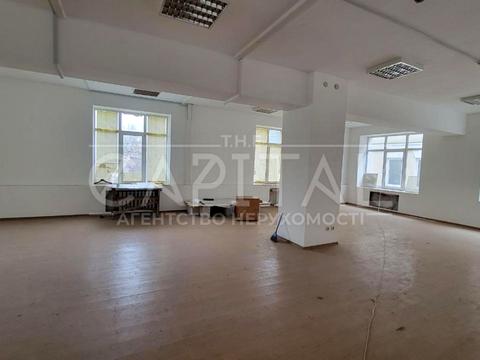 комерційна за адресою Золотоустівська вул., 23-А