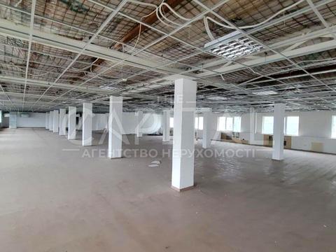 комерційна за адресою Золотоустівська вул., 23-А