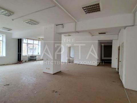 комерційна за адресою Золотоустівська вул., 23-А