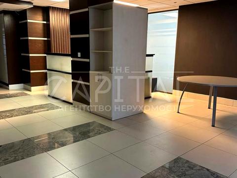 комерційна за адресою Науки просп., 10