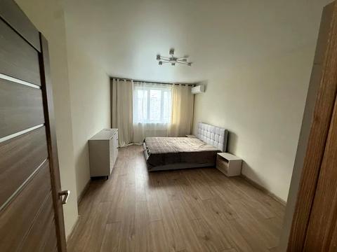 квартира за адресою Велика Васильківська вул. (Червоноармійська), 37-Г