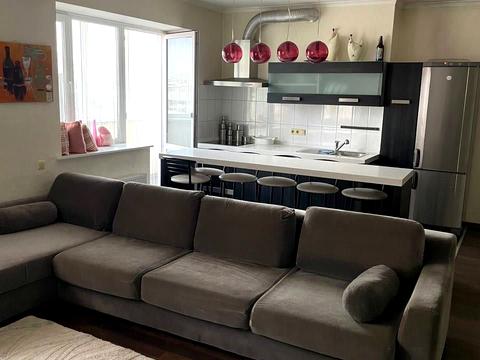 квартира по адресу Вячеслава Черновола ул., 25