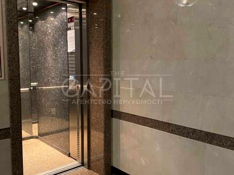 коммерческая по адресу Институтская ул., 18