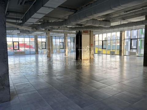 комерційна за адресою Героїв полку "Азов" вул. (Маршала Малиновського), 12