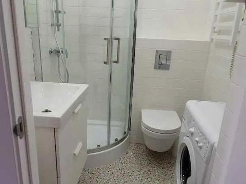 квартира за адресою Київ, Салютна вул., 2