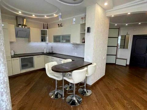 квартира за адресою Воскресенська вул., 18-Б