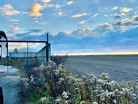 участок по адресу 