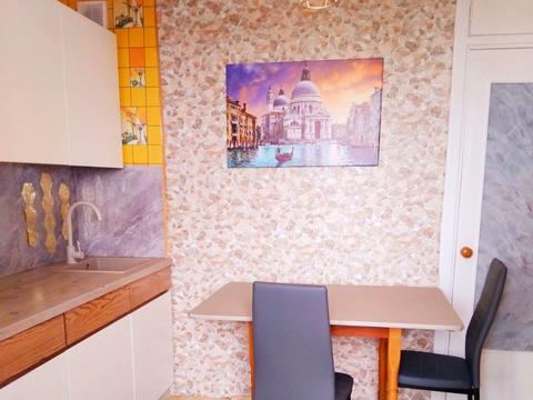 квартира за адресою Князя Романа Мстиславича вул. (Генерала Жмаченка), 4