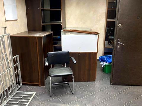 комерційна за адресою Гната Юри вул., 16