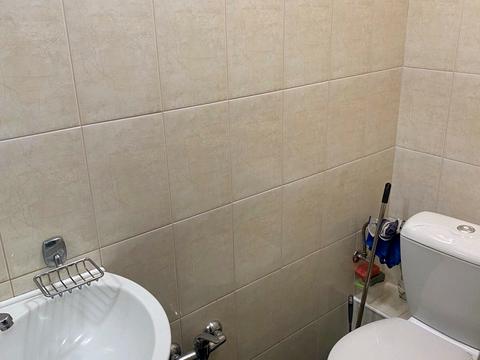 комерційна за адресою Гната Юри вул., 16