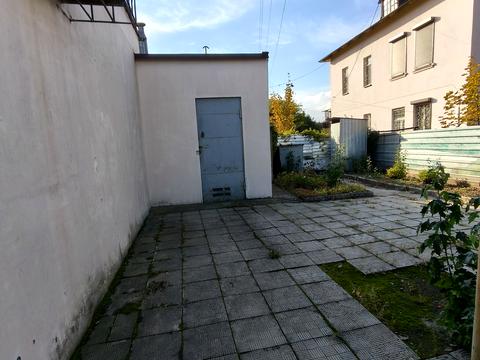 коммерческая по адресу Янтарна, 43