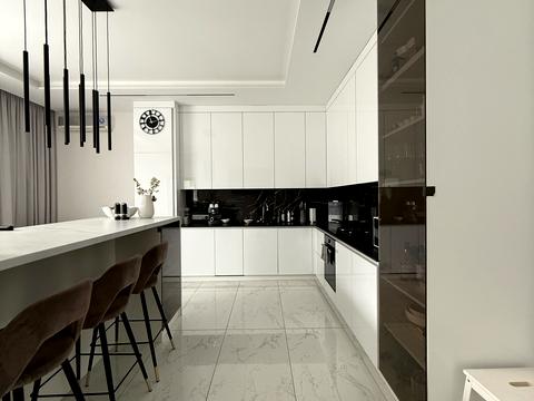 будинок за адресою с. Поршна, Озерна