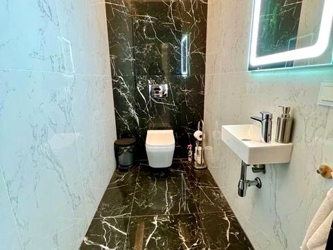 будинок за адресою с. Поршна, Озерна