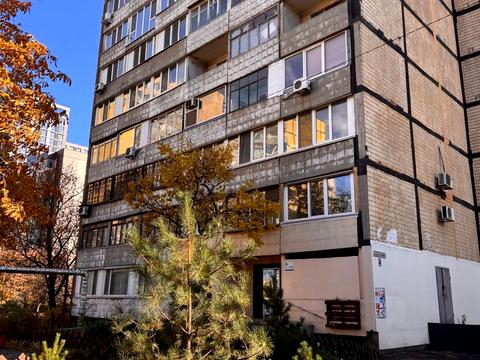 квартира за адресою Слави бульв., 4